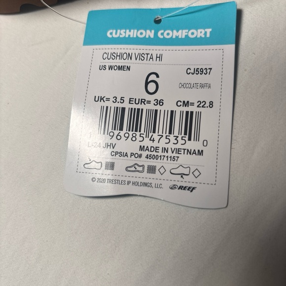 Reef Tan and Brown Women’s Sandals - Picture 4 of 4